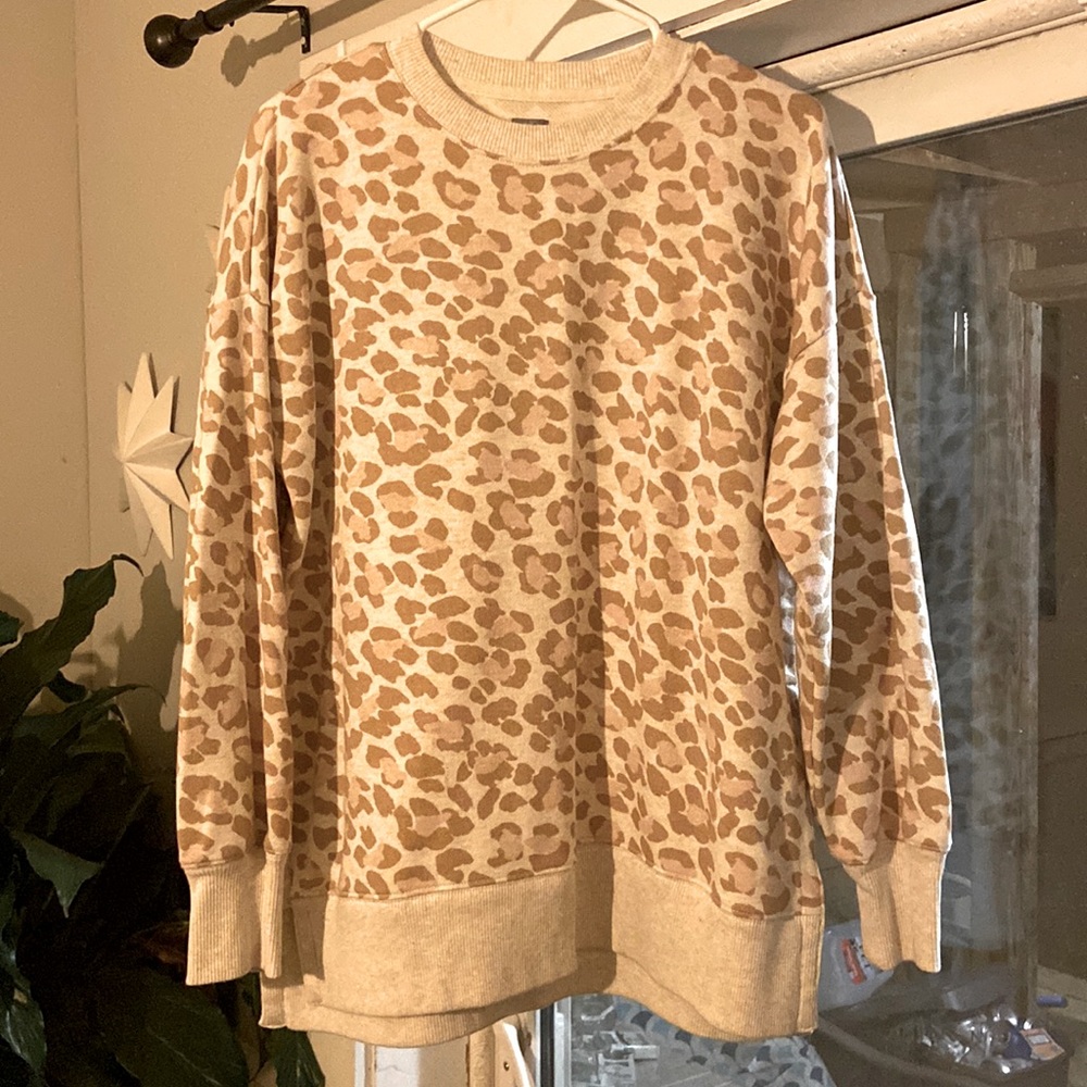 NWOT Aerie Oversized Sweatshirt, Small